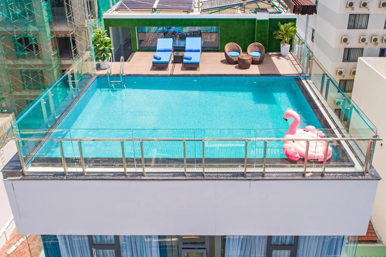 Celina Hotel & Apartment Da Nang 4*,  Vietnam